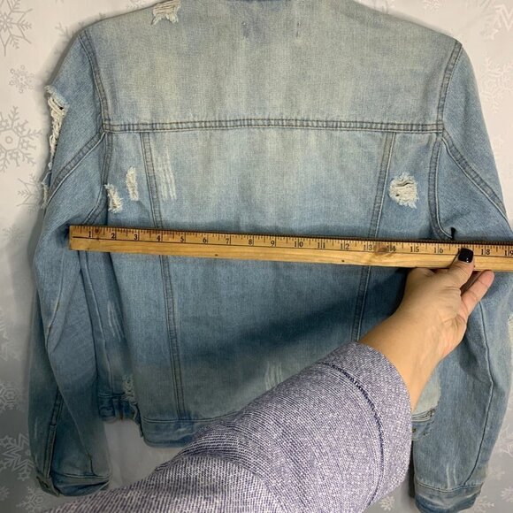 CI Sono Womens Distressed Denim Jean Jacket Size Medium - Picture 10 of 14